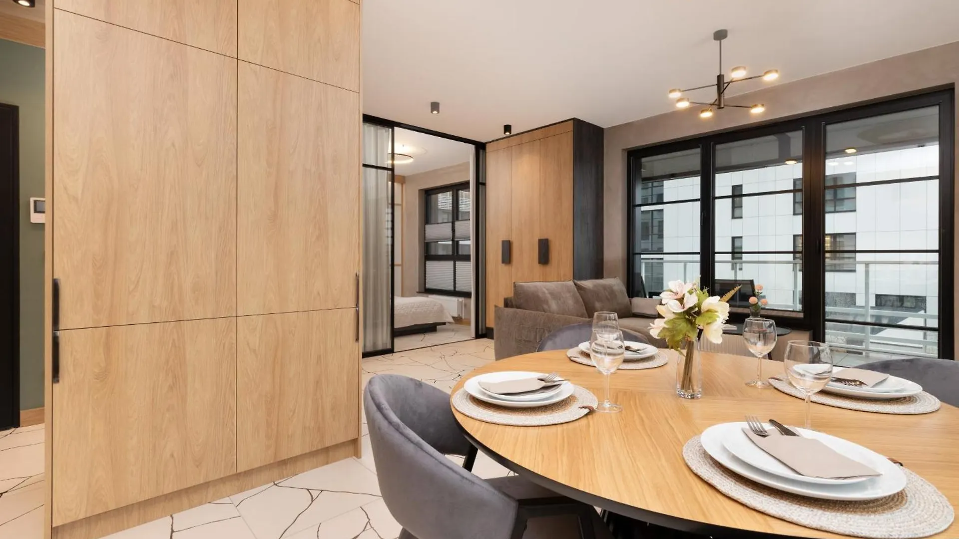 Loft Apartment Gdansk Near The Old Town Parking & Balcony By Noclegi Renters פולין